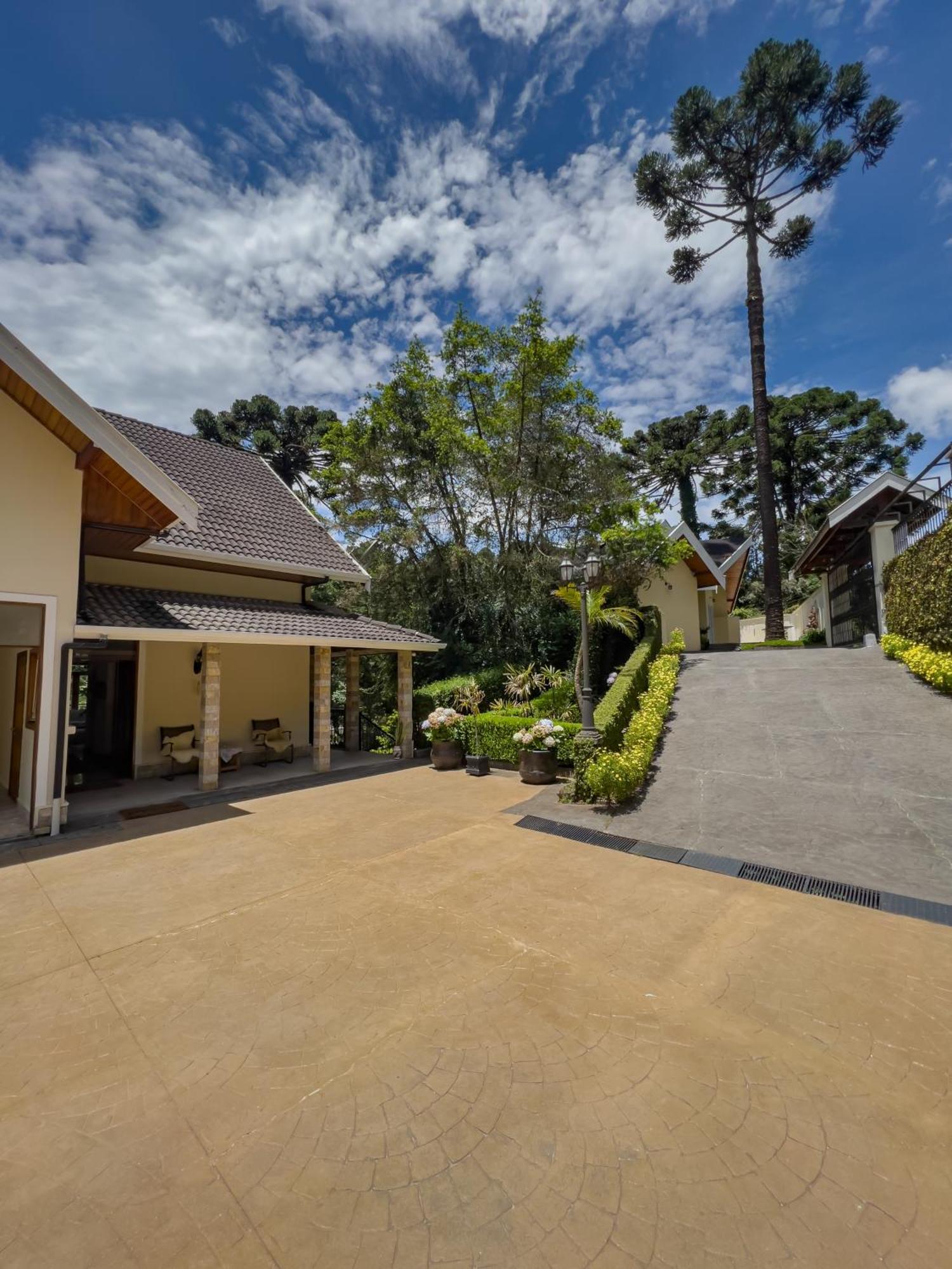 Araucaria Lodge Campos do Jordão Esterno foto