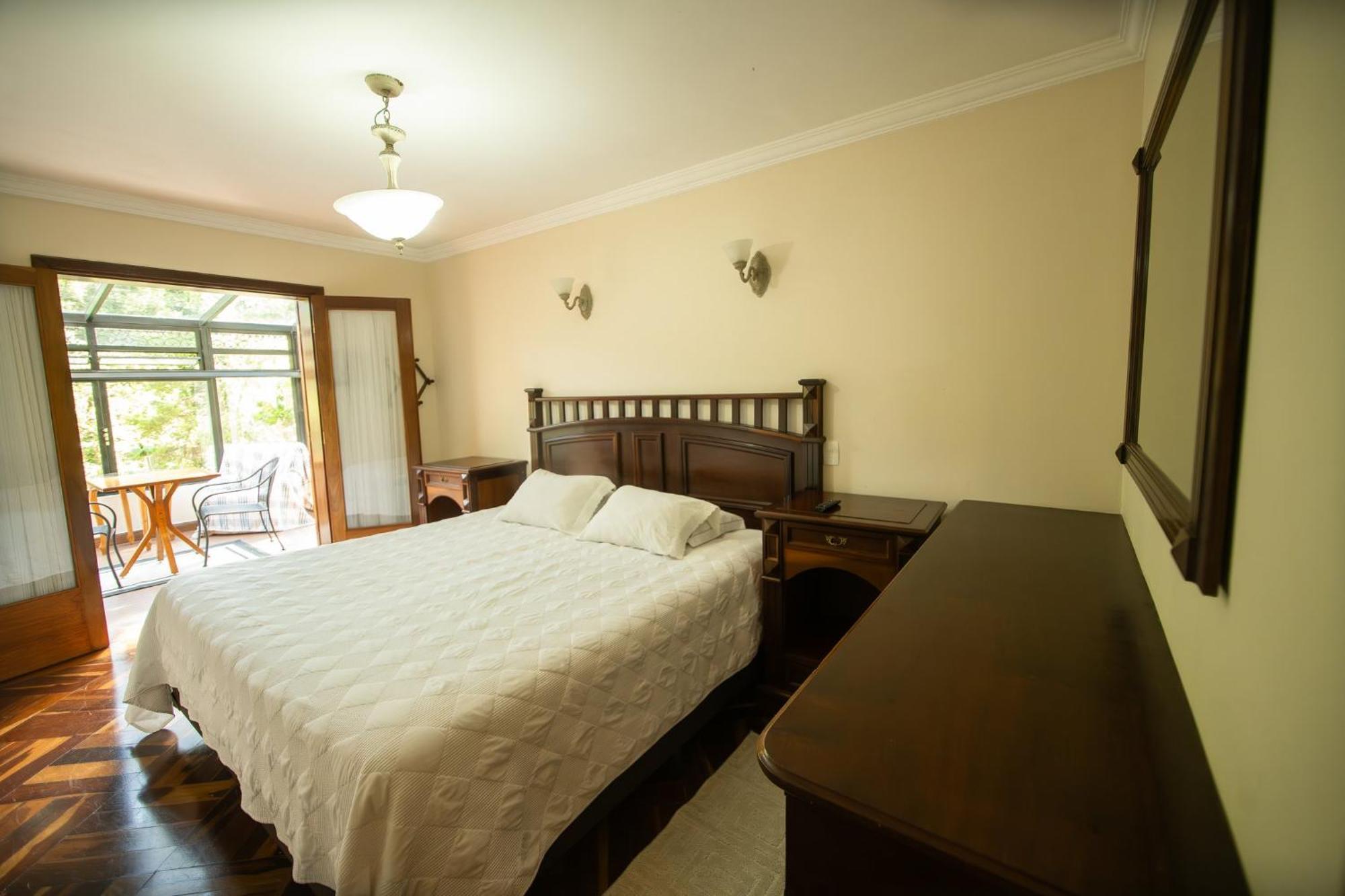 Araucaria Lodge Campos do Jordão Esterno foto