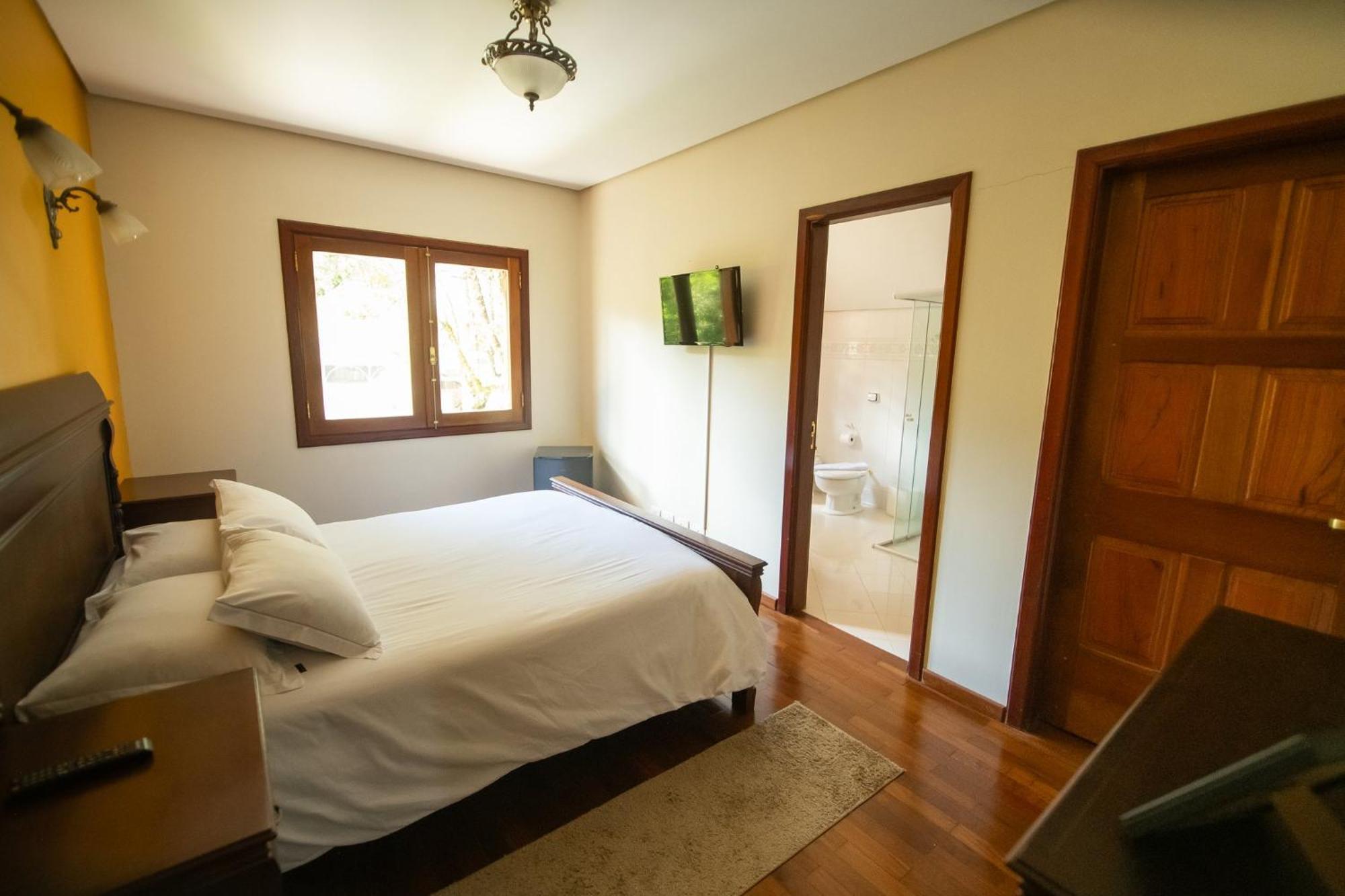 Araucaria Lodge Campos do Jordão Esterno foto